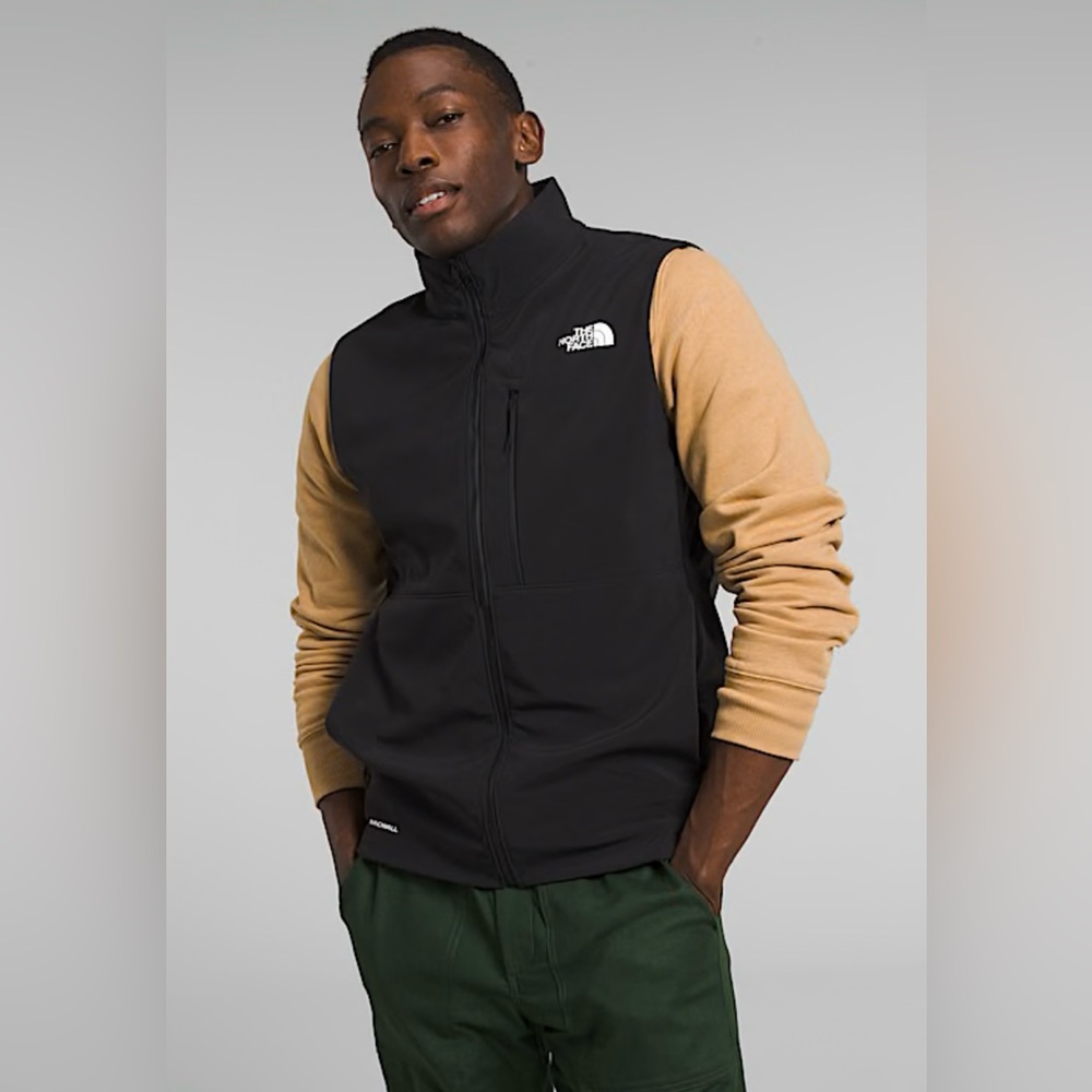 The North Face Men's Black Softshell Vest